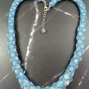 Elegant crystal necklace