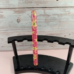 Yellow to red flower pen