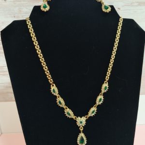 Green art deco necklace and earrings set